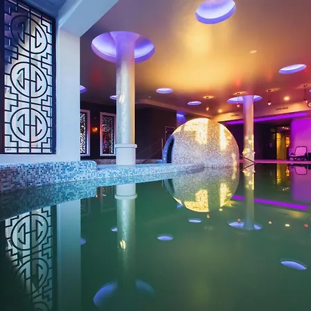 Caramell Premium Superior Hotel