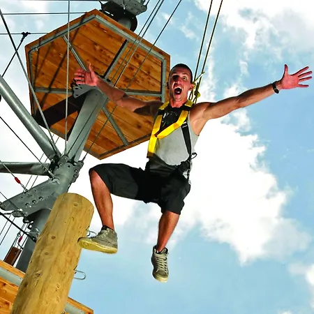 Caramell Premium Hotell 4*