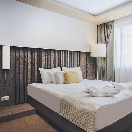 Caramell Premium 4*