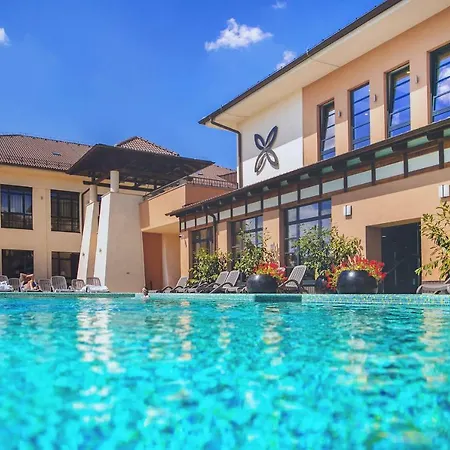 Caramell Premium Superior Hotel 4*
